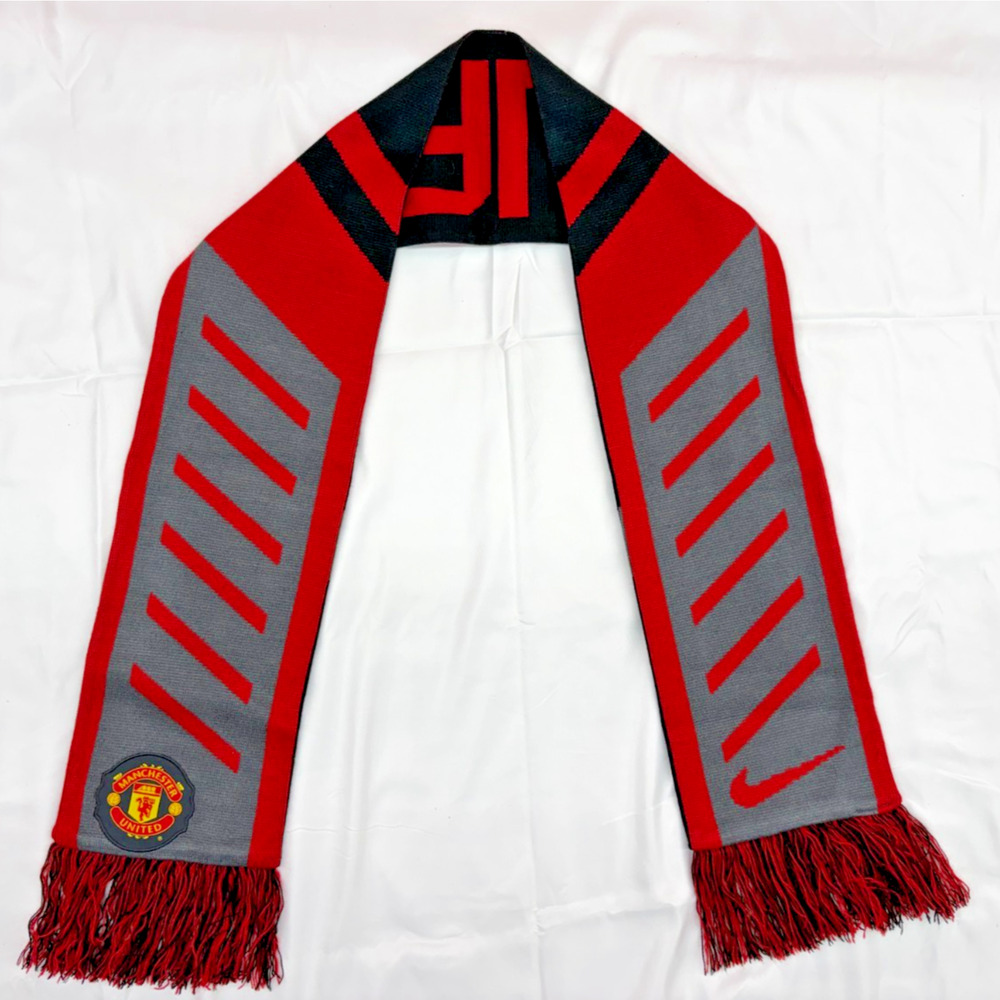 Nike Manchester United Soccer Scarf Red Black Gray Knit Fringe One Size